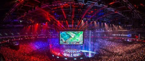 卡斯尔仍需 卡斯尔仍需